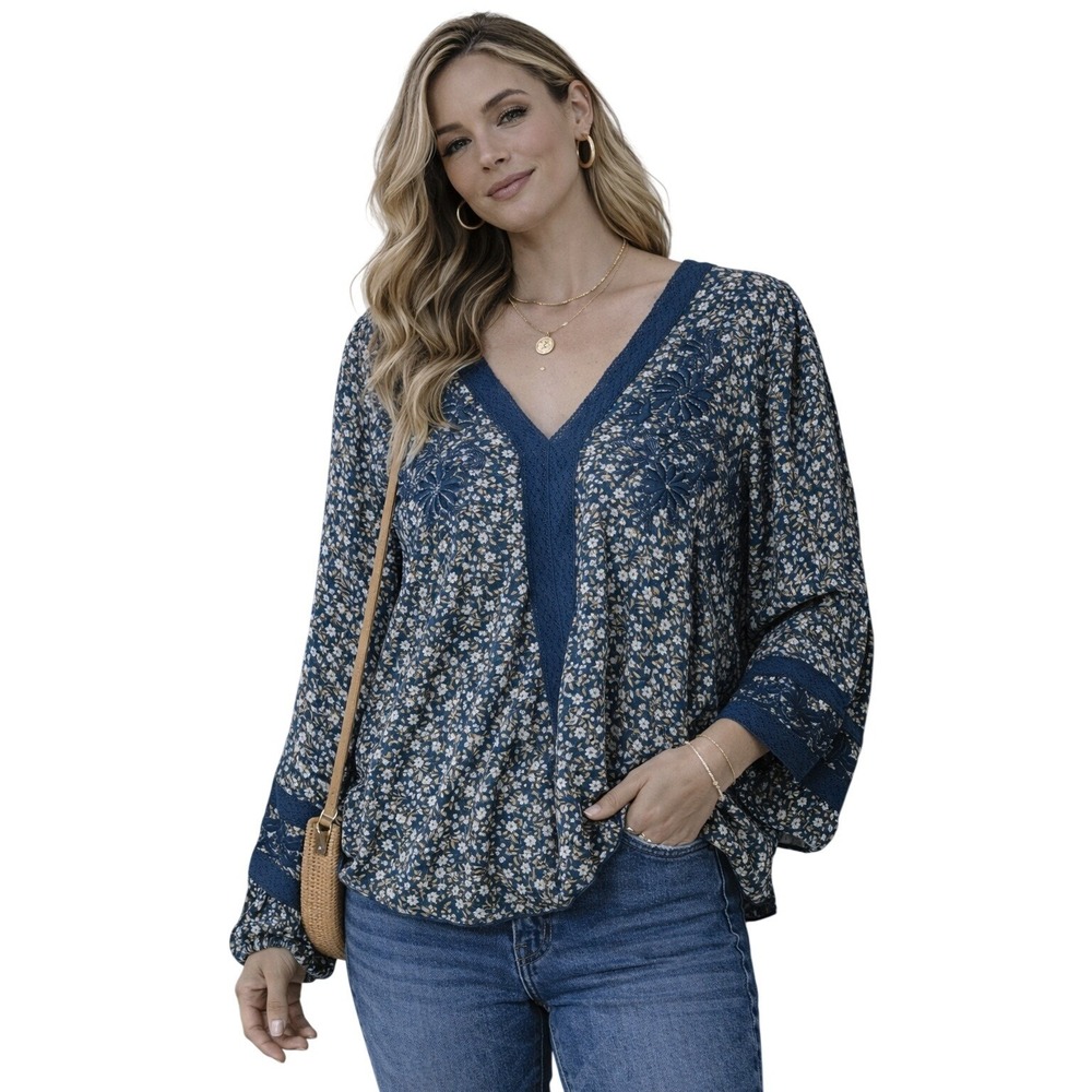 FESTI Floral Blouse Women Sz. 0X Blue Boho Embroidered Lace VNeck L/Sleeve *NWT*